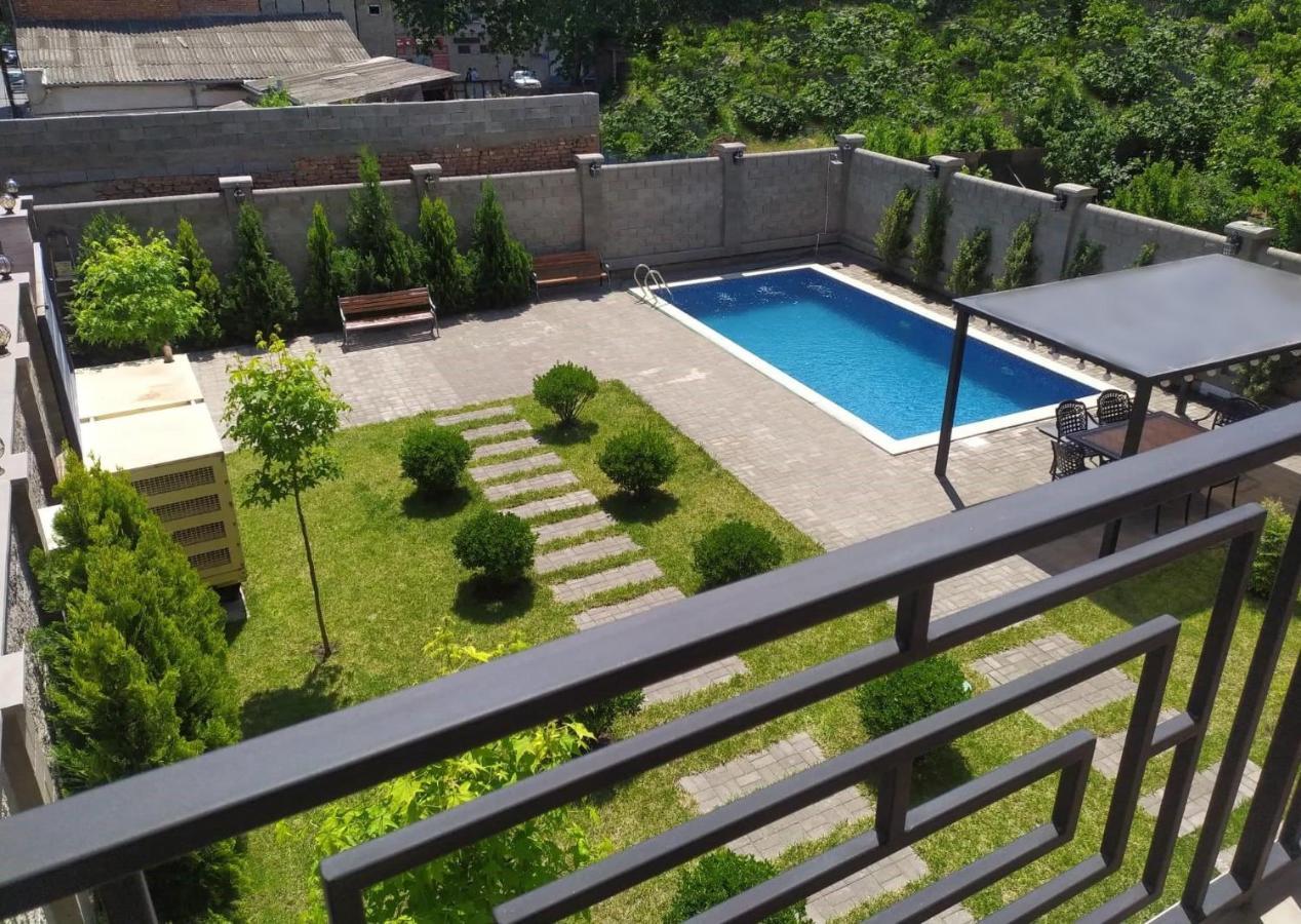 Vinum Hotel Tbilisi Exterior foto
